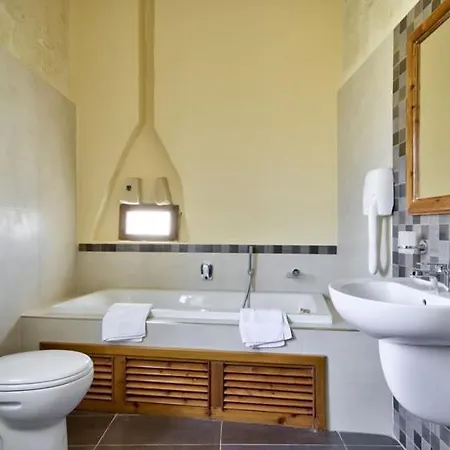 Razzett Cora Villa Victoria