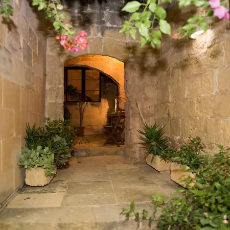 Villa Razzett Cora Victoria