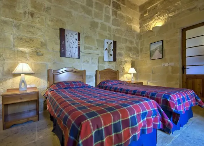 Razzett Cora Villa Victoria