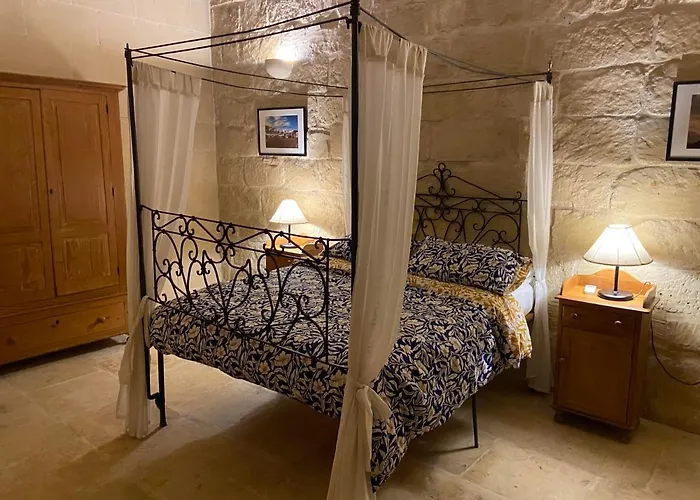 Razzett Cora Villa Victoria